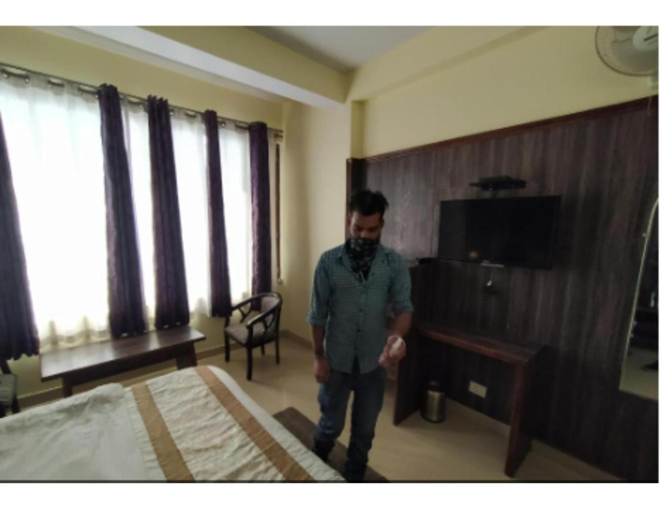 Hotel Super Mall Residency, ムスーリー エクステリア 写真